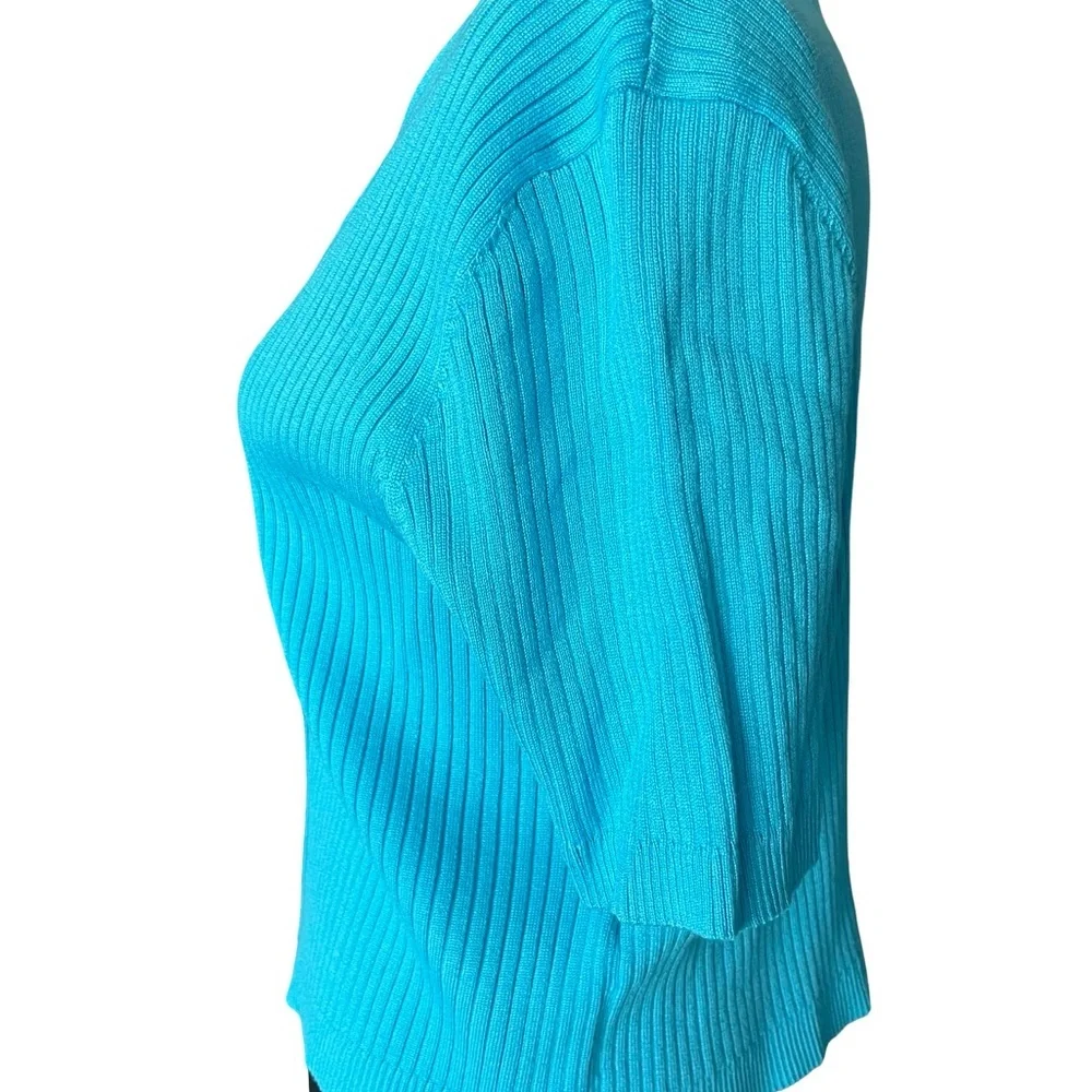 Chic Turquoise Button-Up Cardigan - Picture 2 of 4